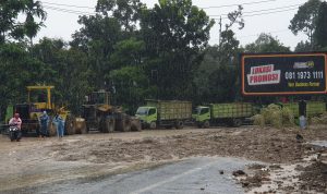 Pembukaan Jalur Medan-Berastagi Pasca Longsor Desa Sembahe