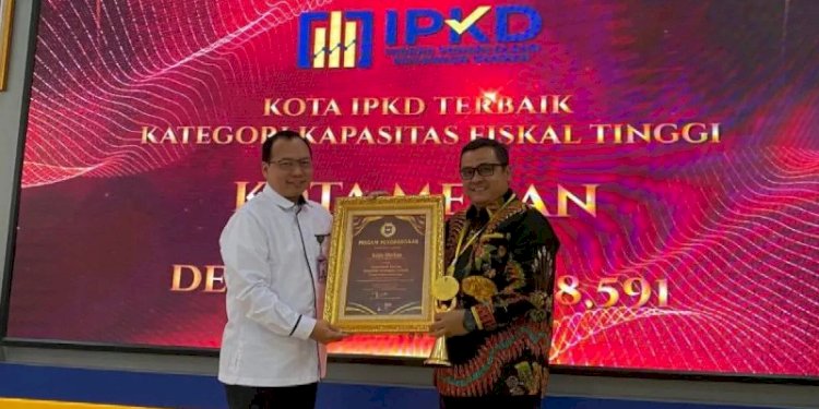 Pemkot Medan Raih Penghargaan Pengelola Keuangan Terbaik