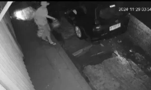 Pencurian 48 Tabung Gas Terekam CCTV di Medan Denai