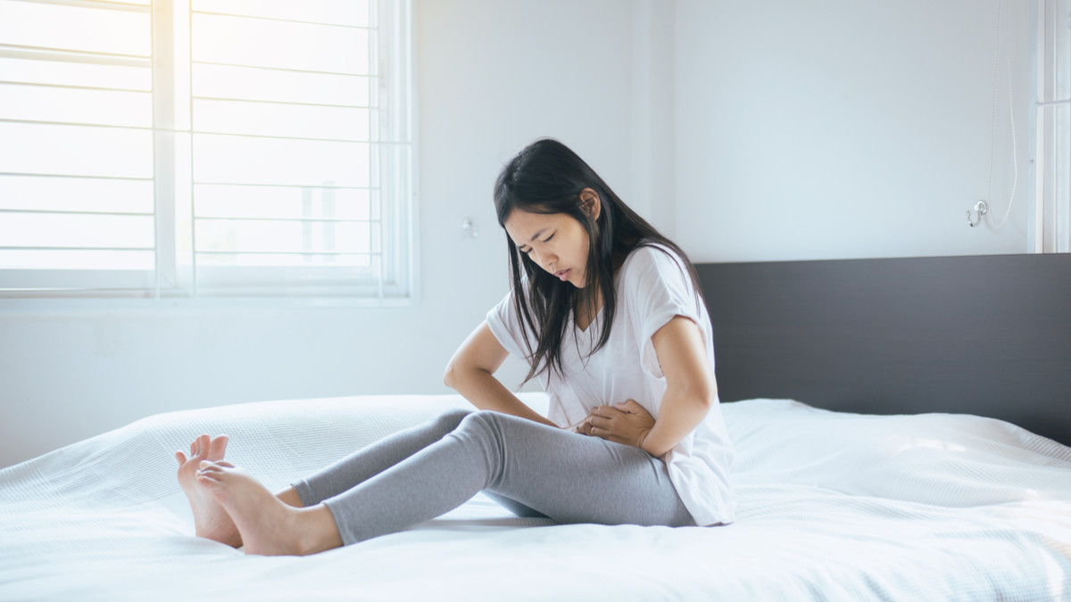Penyebab dan Cara Mengatasi Kram Perut Saat Bangun Tidur di Pagi Hari