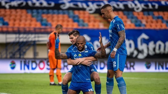 Prediksi Skor PSS vs Persib, Liga 1 Musim 2024, 09 Desember 2024