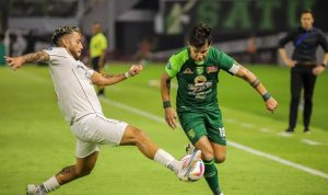 Prediksi Skor Persebaya Surabaya vs Arema FC, BRI Liga 1 Indonesia Musim 2024-2025, 07 Desember 2024