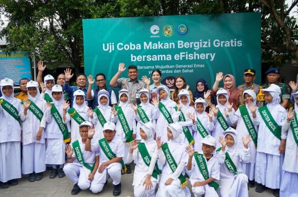 Uji Coba Makan Bergizi Gratis untuk Siswa SD di Medan, Kolaborasi eFishery