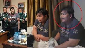 Viral di Media Sosial: TNI AD Ungkap Fakta di Balik Foto Anggota dengan Anak Bos Roti