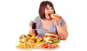 Waspada! Makanan Cepat Saji Bisa Bikin Perut Buncit, Ini Penyebabnya