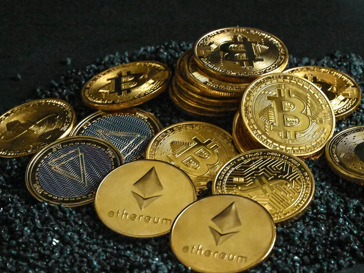 Pasar Kripto Melemah pada 20 Januari 2025, Bitcoin dan Solana Alami Penurunan