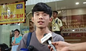Stanley, anak dari kepala soundsystem tempat karaoke di Glodok Plaza yang terbakar hebat