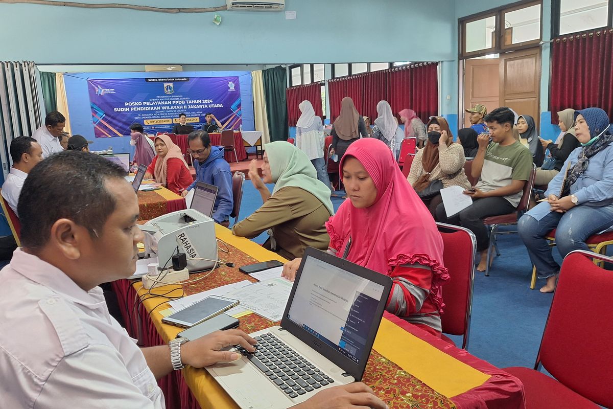 PPDB Sejumlah orangtua melakukan pelaporan terkait kendala PPDB jalur zonasi