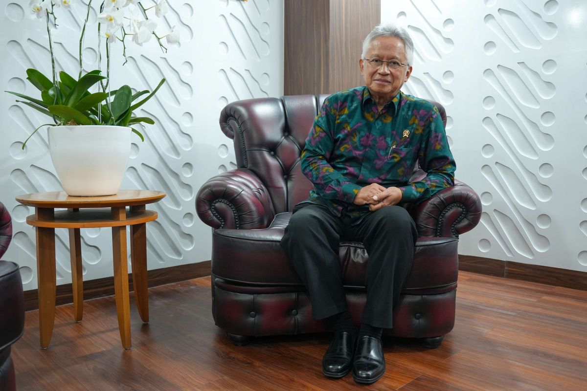 Mendikti Satryo Evaluasi Permendikbud: Fokus pada Tukin Dosen dan Kualitas Pendidikan