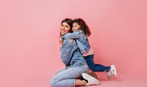 Ilustrasi ibu dan anak