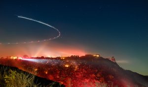 Penampakan titik api Lilac Fire di kebakaran San Diego