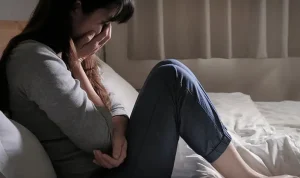 Putus Cinta Bikin Berat Badan Turun? Ini Cara Menjaga Berat Badan Ideal Pasca Patah Hati