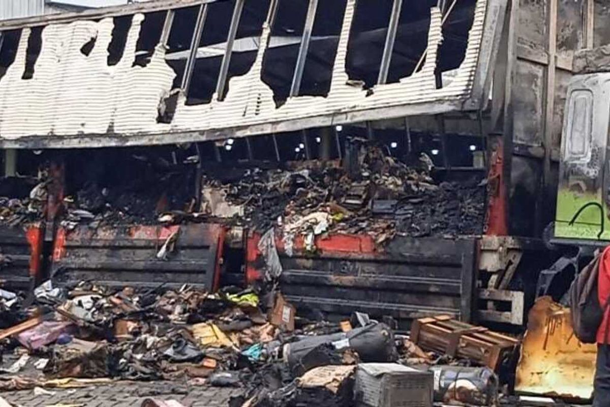 Kebakaran Truk JNE: Gesekan Baterai Jadi Penyebab Utama