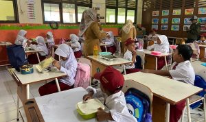 Ilustrasi wacana libur sekolah sebulan penuh Ramadan