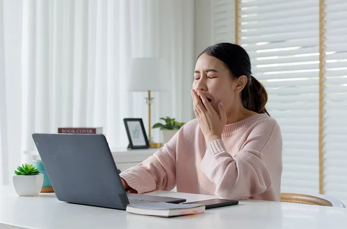 Cara Menghilangkan Kantuk di Kantor dengan Efektif