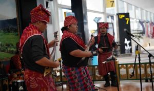 Disbudparekraf Sumut dan Bandara Kualanamu Suguhkan Musik Tradisional untuk Sambut Wisatawan