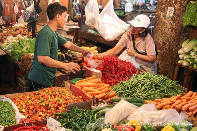 Harga Pangan Berfluktuasi, Cabai Rawit Merah Turun dan Daging Ayam Ras Naik di Januari 2025