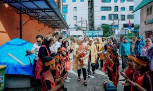 Tim TP PKK Kota Medan saat mengunjungi Kelurahan Buntu Kecamatan Medan Timur. BP/erwan