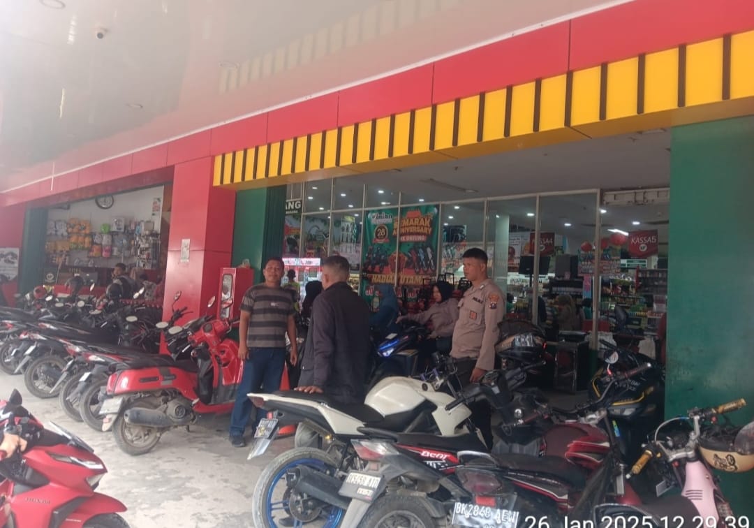 Kepolisian melakukan dipusat perbelanjaan di Tanjung Morawa.(Istimewa)