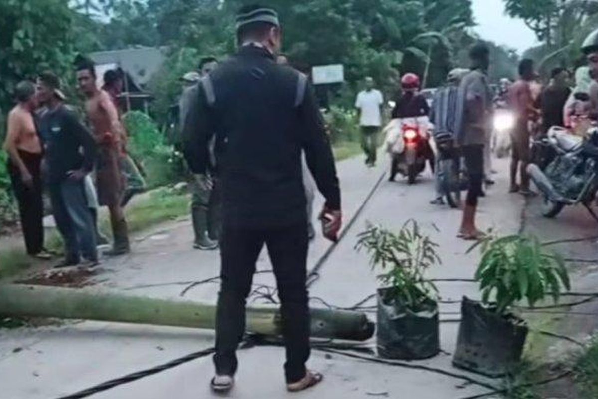 Ibu dan Anak Tewas Tertimpa Tiang Listrik di Kota Binjai