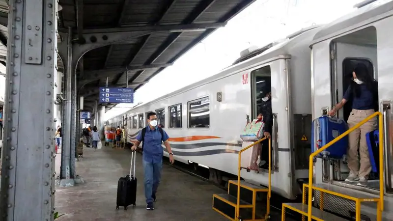 Jumlah Tiket Kereta Api Natal dan Tahun Baru di Sumut Capai 73 Persen, Stasiun Medan Imbau Penumpang Datang Lebih Awal