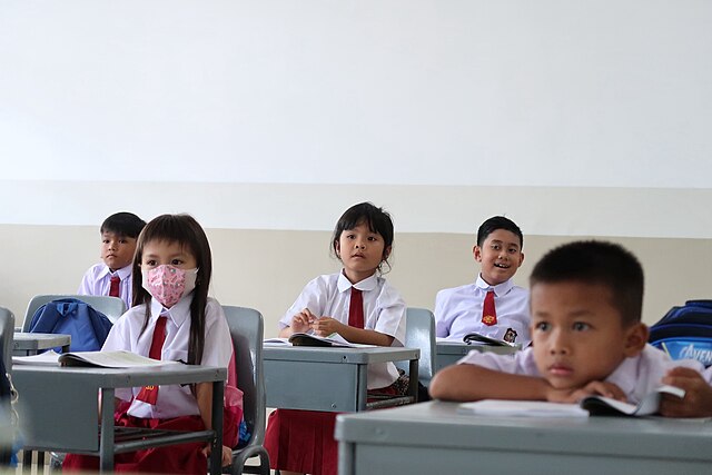 Lulusan Sekolah Rakyat