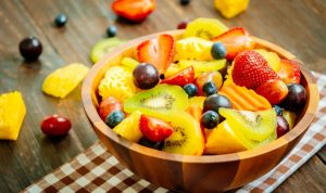 Manfaat Salad Buah bagi Kesehatan, Pilihan Menu Diet yang Lezat