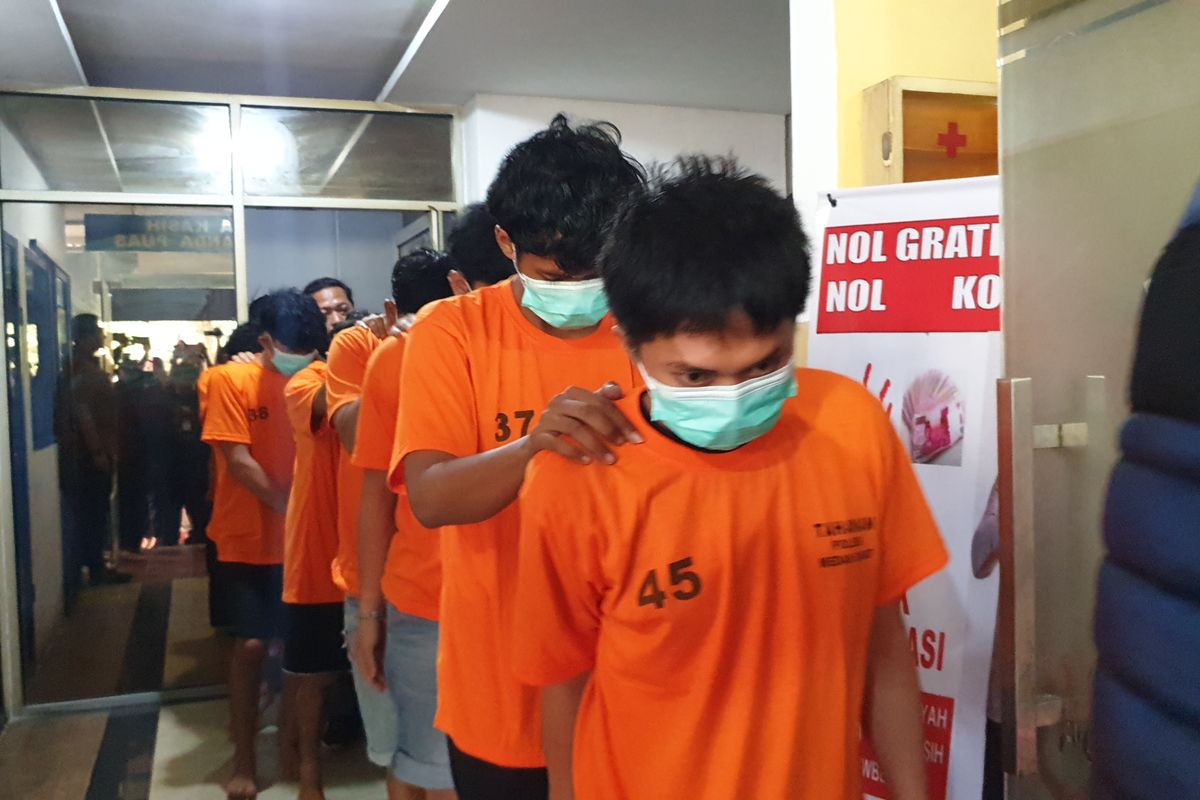 Polisi Tangkap 9 Pelaku Penyerangan dan Penjarahan di Medan