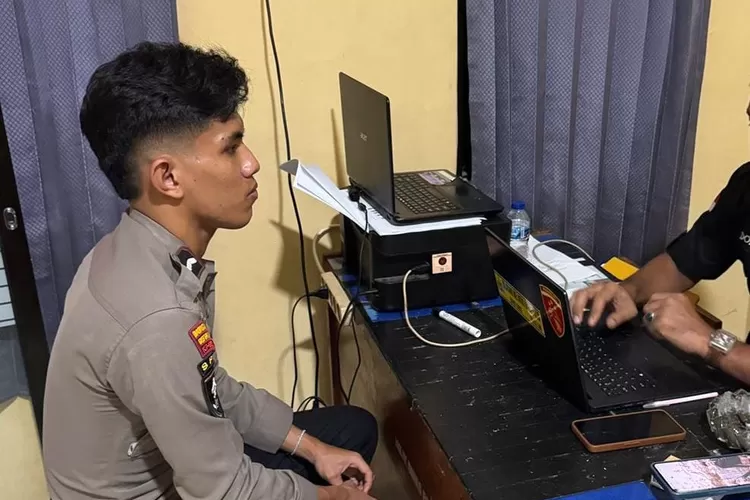 Polisi Viral Nyala Sirene Strobo di Tengah Kemacetan, Kini Diperiksa Propam