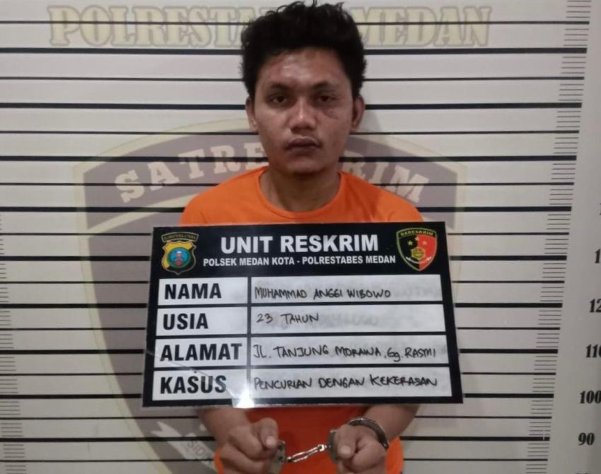 Pria Babak Belur Dihajar Massa Setelah Ketahuan Jambret Handphone di Medan, Polisi Amankan Pelaku