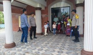 Personil Polresta Deli Serdang Pengamanan di gereja.(Istimewa)