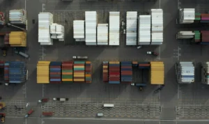 Tumpukan peti kemas produk export di pelabuhan Jakarta