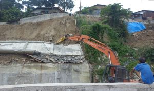 Tembok Penahan Tebing Rp 2,7 Miliar Ambruk di Sungai Bah Tongguran