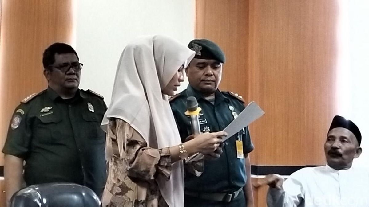 Mengaji dengan Musik DJ, Selebgram Mira Ulfa Diperiksa Polisi Syariah Aceh dan Minta Maaf