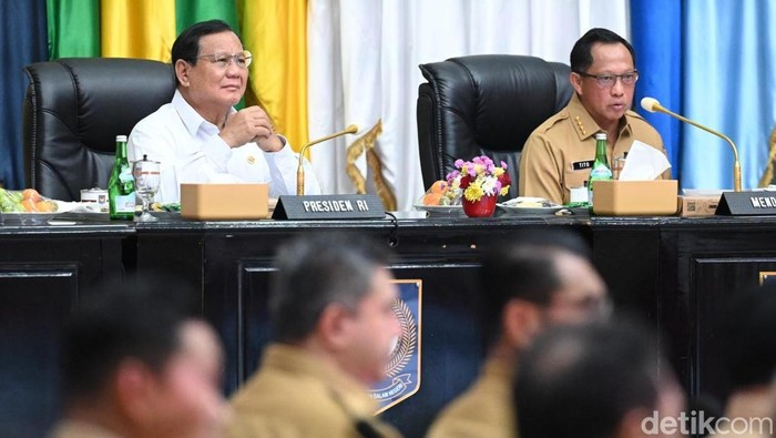 Presiden Prabowo Subianto dan Mendagri Tito Karnavian