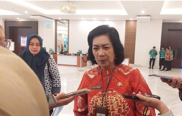 Plh Kepala Dinas Pendidikan Kota Makassar Nielma Palamba