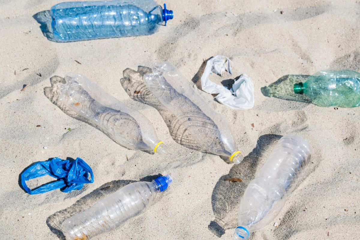 Ilustrasi mikroplastik