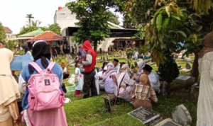 ZIARAH KUBUR