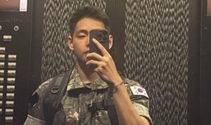 Naik Pangkat Jadi Sersan, V BTS Langsung Jadi Trending