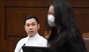 Pengadilan Tinggi DKI Jakarta memperberat vonis pengusaha Harvey Moeis menjadi 20 tahun penjara dalam kasus korupsi pengelolaan tata niaga timah.