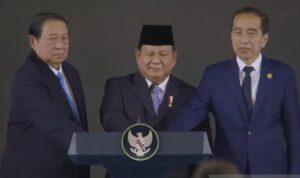 Presiden RI Prabowo Subianto bersama Presiden Ke-7 RI Joko Widodo