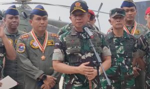 Panglima TNI Jenderal TNI Agus Subiyanto di Apron Lanud Halim Perdanakusuma, Jakarta Timur