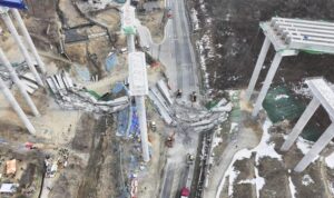 Jembatan jalan tol ambruk di Korsel