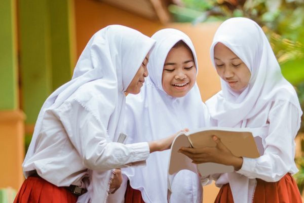Ilustrasi siswa SD. Cek jadwal libur sekolah selama bulan Ramadhan 2025.