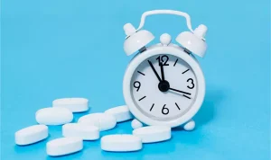 Cara Minum Obat yang Benar agar Pengobatan Efektif