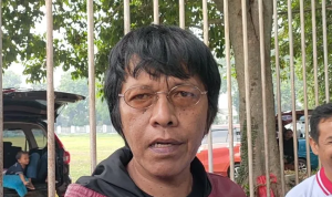 Komisi V DPR dari Fraksi PDIP Adian Napitupulu