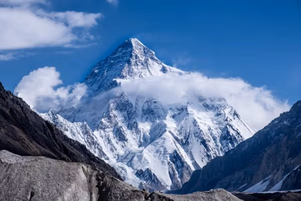 Lima Gunung Paling Berbahaya di Dunia yang Sering Membuat Pendaki Tersesat