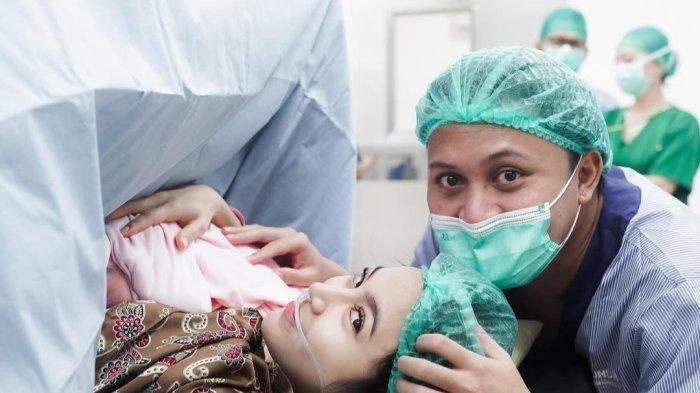 Selamat! Mahalini dan Rizky Febian Sambut Kelahiran Anak Pertama
