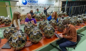 Para astronom gunakan jaringan sensor di dasar Laut Mediterania mendeteksi partikel kosmik, neutrino