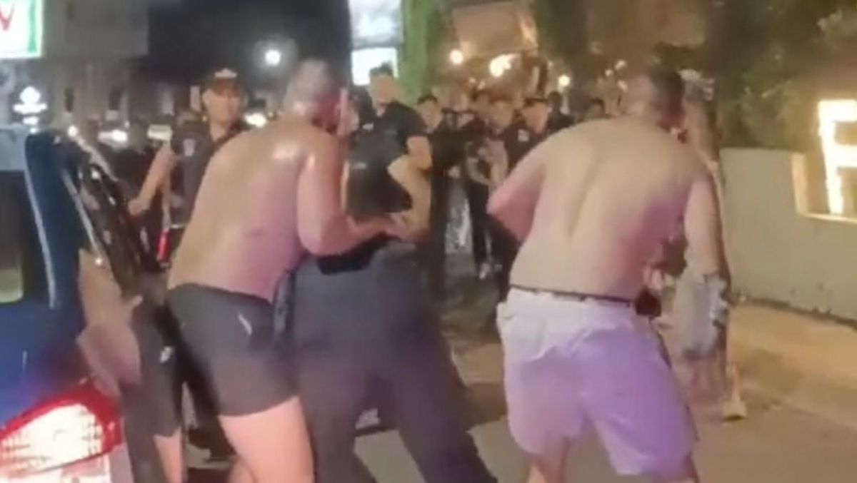 Perkelahian Bule vs Keamanan di Depan Finns Club Kuta Bali Viral di Media Sosial